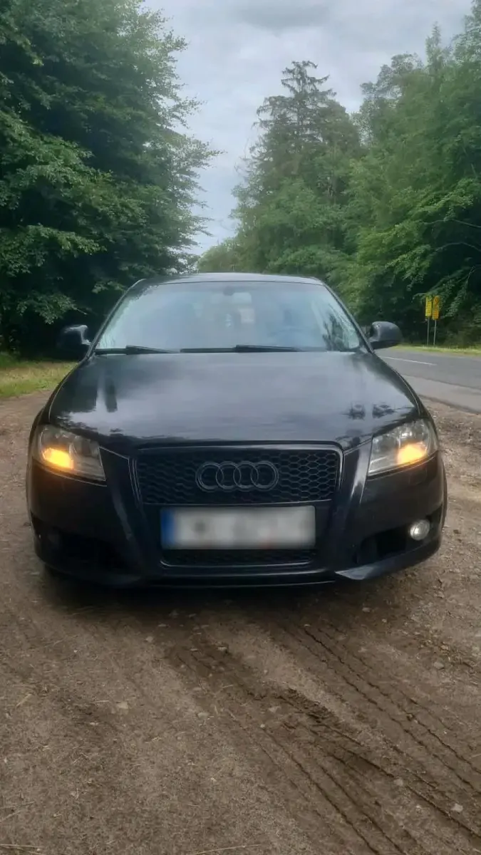 Gebraucht Audi A3 102 PS (75 kW) 2010 Schwarz Kleinwagen