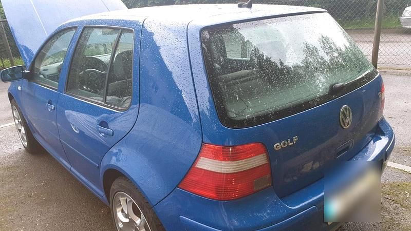 Gebraucht VW Golf IV 125 PS (91 kW) 1998 Blau Kleinwagen