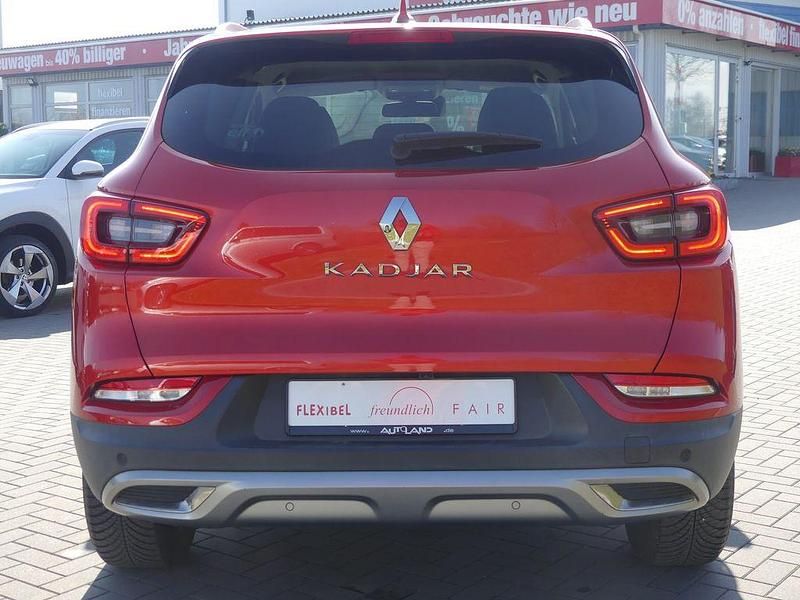 Gebraucht Renault Kadjar LIMITED 140 PS (102 kW) 2019 Rot SUV