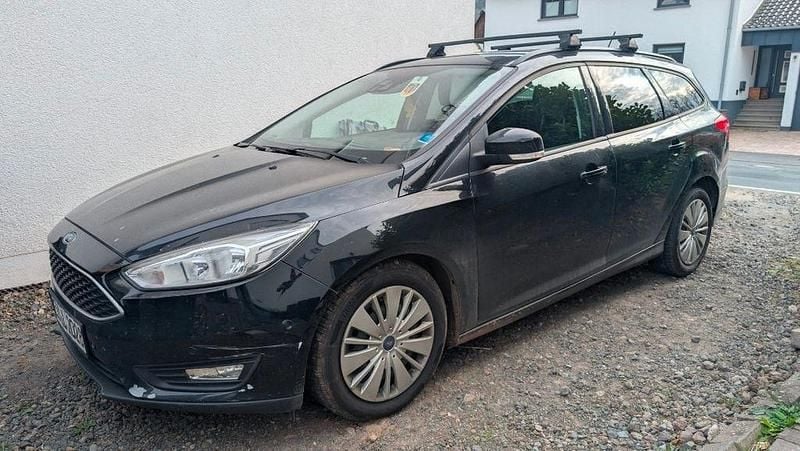 Gebraucht Ford Focus Business Edition 120 PS (88 kW) 2017 Schwarz Limousine