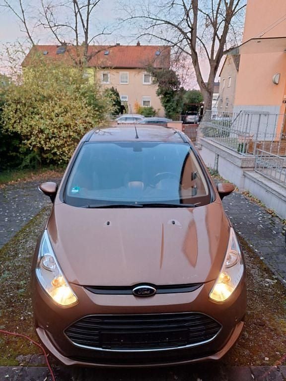 Braun Gebraucht 2015 Ford B-MAX Trend Van / Kleinbus | 9.750 € (Fairer Preis) - Bild 1/4
