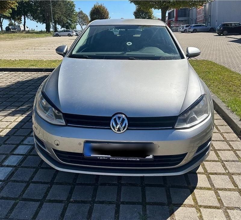 Grau Gebraucht 2014 VW Golf VII Limousine | 4.499 € (Superpreis) - Bild 1/4