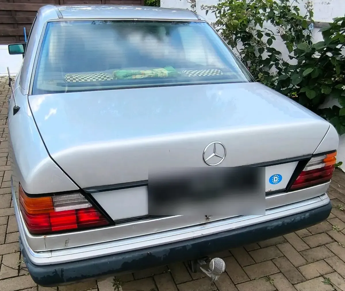 Gebraucht Mercedes E250 90 PS (66 kW) 1992 Limousine