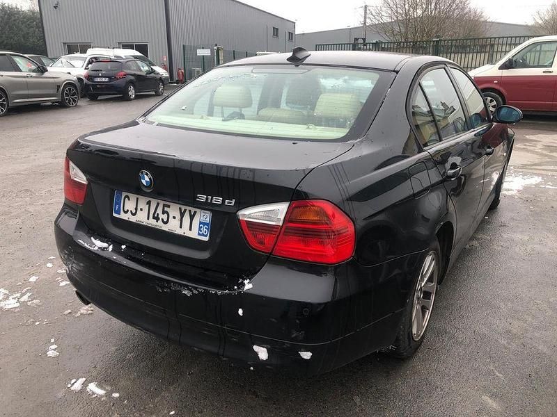 Gebraucht BMW 318 143 PS (105 kW) 2008 Schwarz Limousine