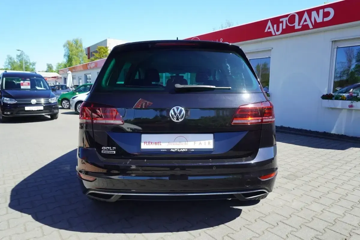 Gebraucht VW Golf VII 150 PS (110 kW) 2019 Schwarz