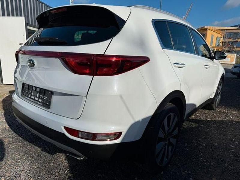 Gebraucht Kia Sportage 177 PS (130 kW) 2017 (hw2) deluxe white SUV