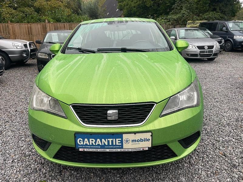 Grün Gebraucht 2013 Seat Ibiza SC Stylance Kleinwagen | 5.290 € (Fairer Preis) - Bild 1/4