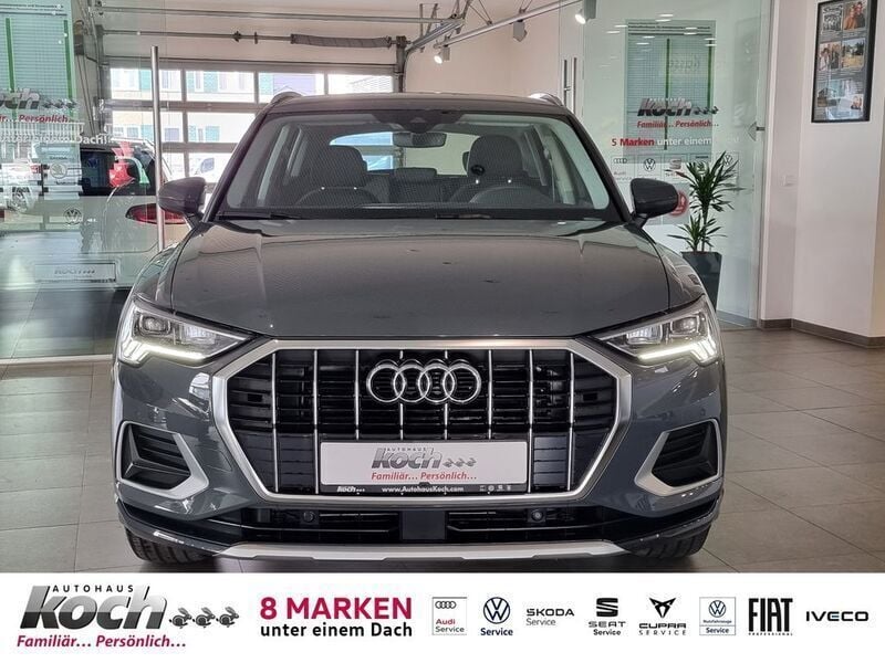 Grau Gebraucht 2021 Audi Q3 Advanced Plus SUV | 29.990 € (Fairer Preis) - Bild 1/4