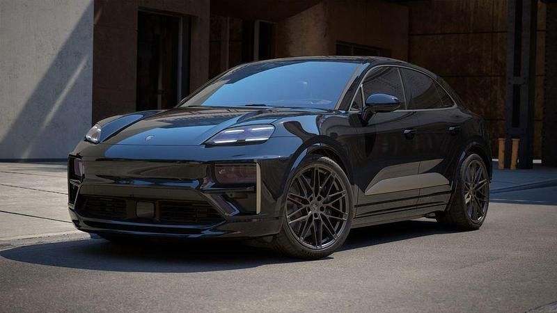 Neu Porsche Macan Turbo 469 kW (639 PS) 2026 Schwarz SUV