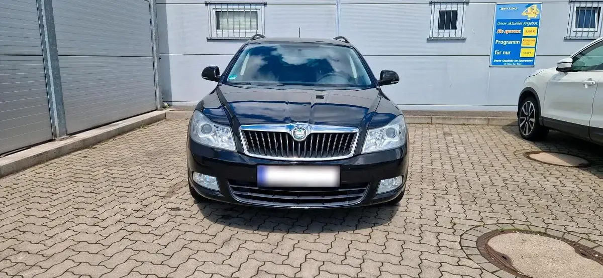 Gebraucht Skoda Octavia 152 PS (111 kW) 2011 Schwarz Kombi