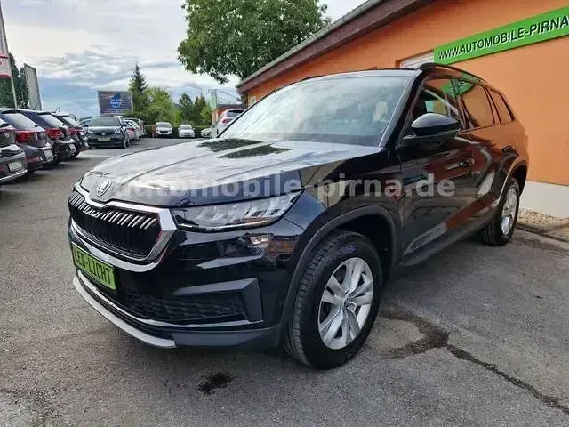 Gebraucht Skoda Kodiaq 150 PS (110 kW) 2023 Schwarzmagic perleffekt (metallic) SUV