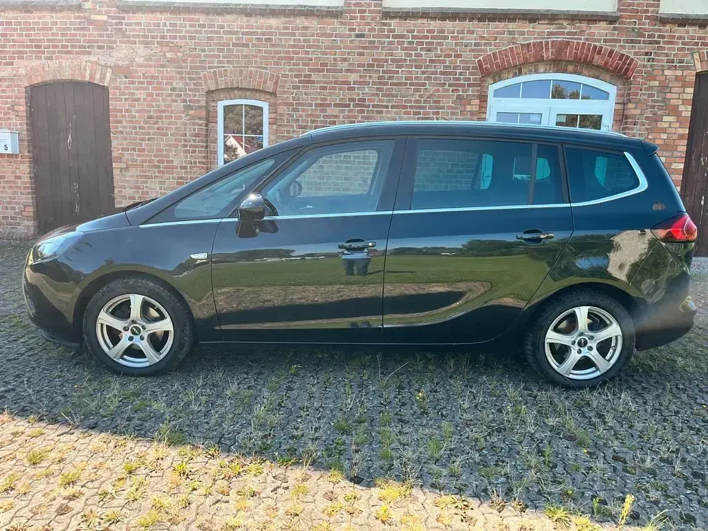 Gebraucht Opel Zafira Tourer 136 PS (100 kW) 2014 Schwarz Van / Kleinbus