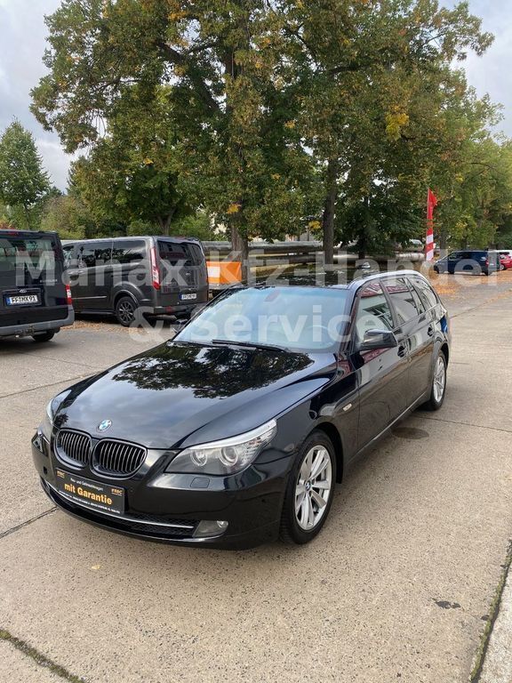 Gebraucht BMW 525 Lifestyle 218 PS (160 kW) 2009 Black sapphire metallic (metallic) Kombi
