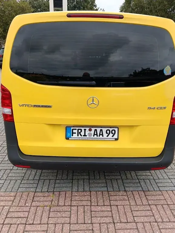 Gebraucht Mercedes Vito 136 PS (100 kW) 2020 Gelb Van
