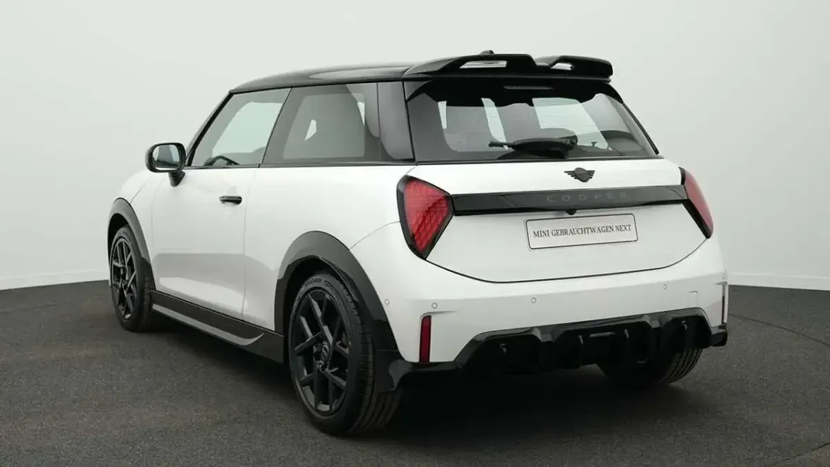 Usata Mini John Cooper Works 156 CV (114 kW) 2025 Bianco Utilitaria