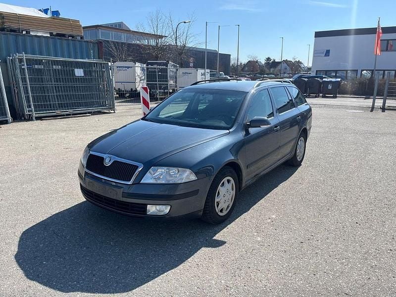 Gebraucht Skoda Octavia Elegance 105 PS (77 kW) 2007 Grau Kombi