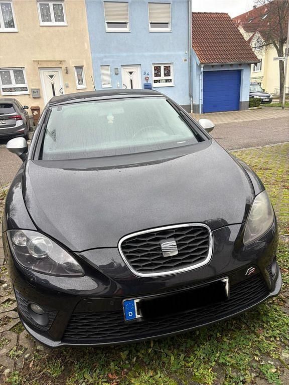 Schwarz Gebraucht 2012 Seat Leon FR Limousine | 4.200 € (Fairer Preis) - Bild 1/4