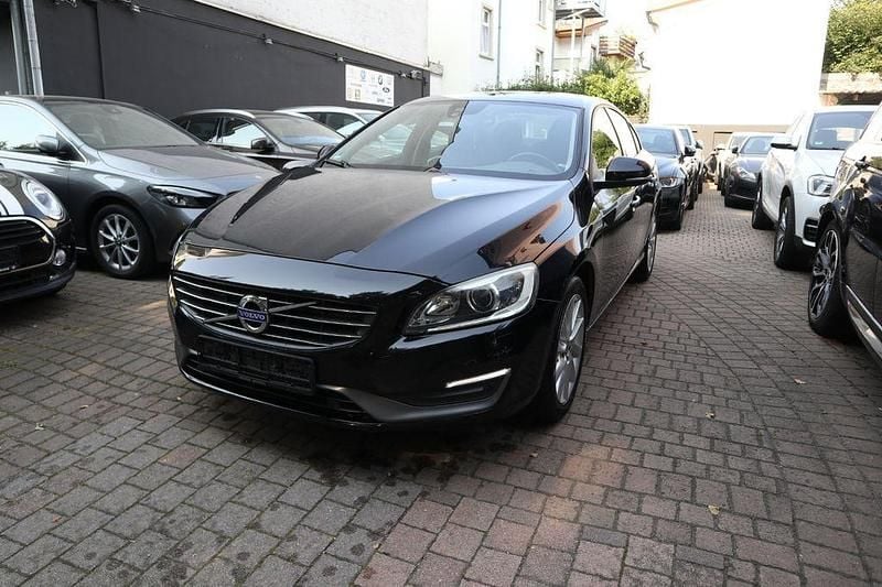 Gebraucht Volvo S60 Kinetic 114 PS (83 kW) 2015 Schwarz Limousine