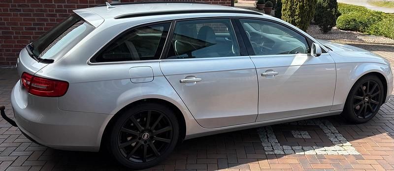 Gebraucht Audi A4 Comfort 141 PS (103 kW) 2013 Silber Kombi