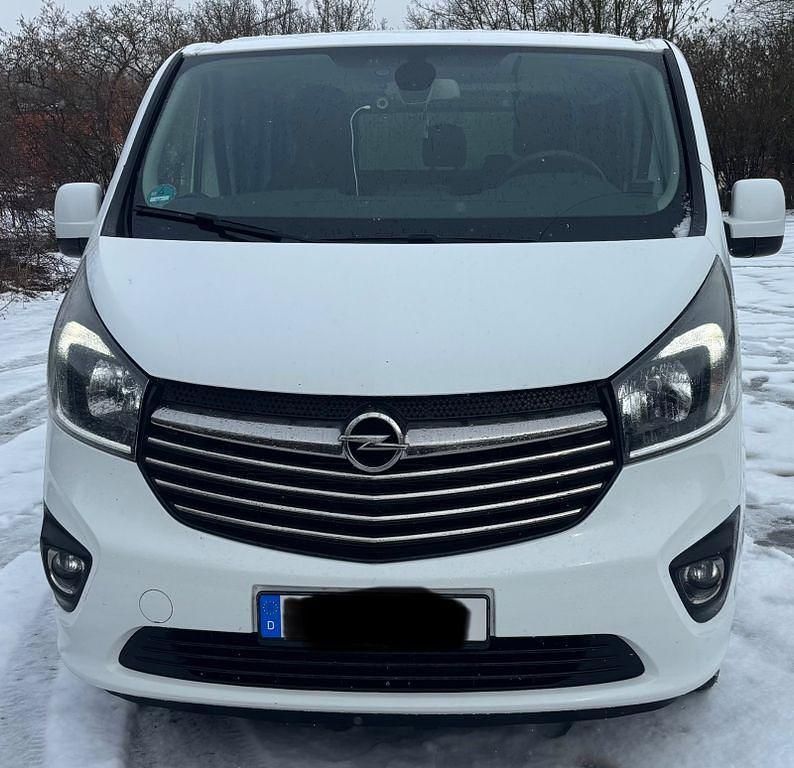 Gebraucht Opel Vivaro 145 PS (106 kW) 2016 Weiß Van / Kleinbus