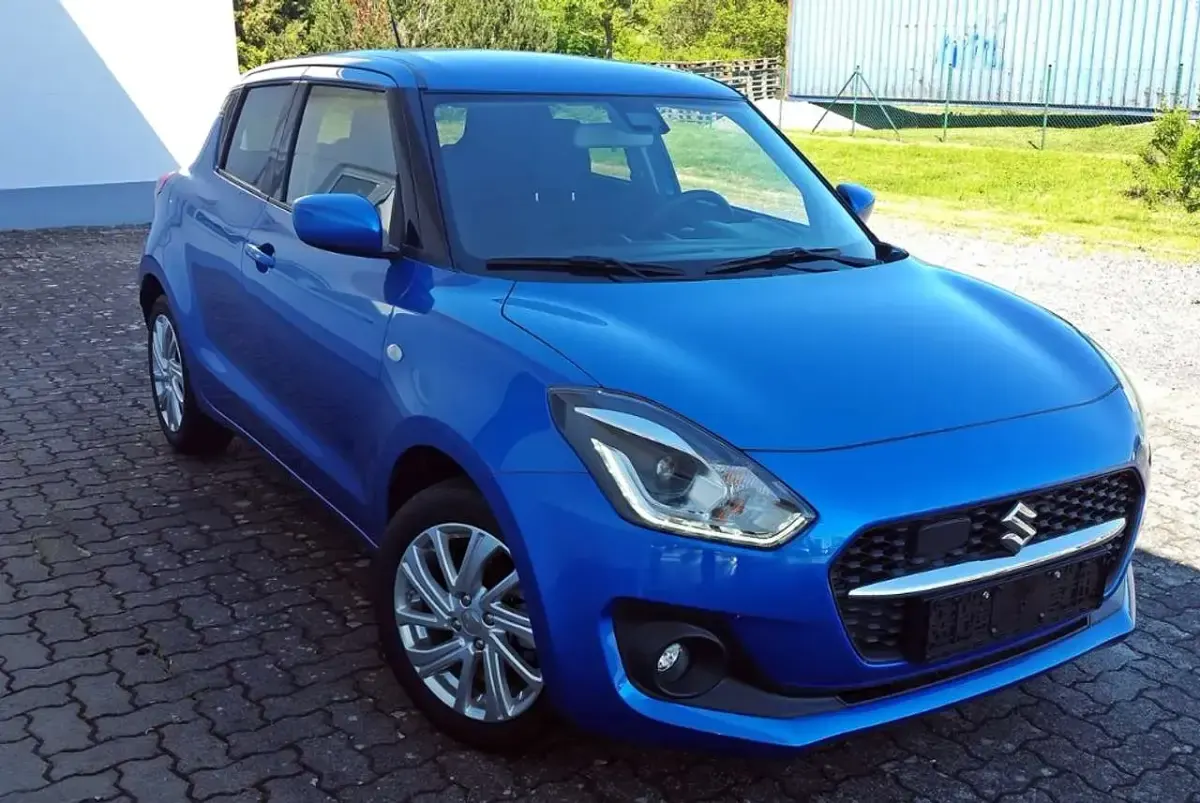 Gebraucht Suzuki Swift Comfort 83 PS (61 kW) 2023 Blau Kleinwagen