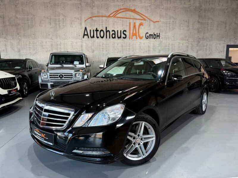 Schwarz Gebraucht 2013 Mercedes E250 Kombi | 7.900 € (Teuer) - Bild 1/4