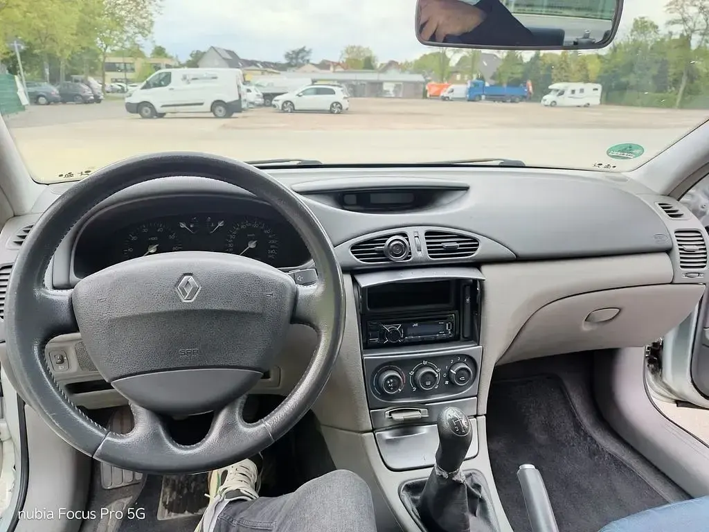 Occasion Renault Laguna 107 ch (78 kW) 2000 Gris Berline
