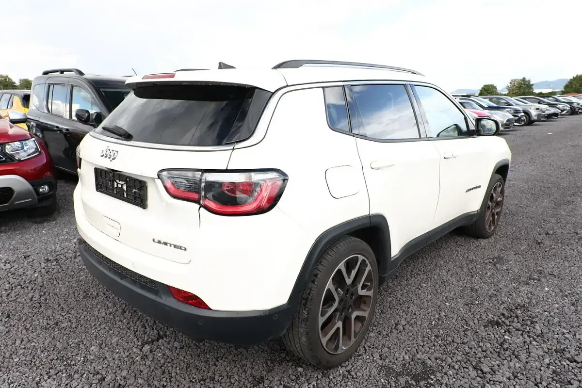 Occasion Jeep Compass Limited 140 ch (102 kW) 2018 Blanc SUV