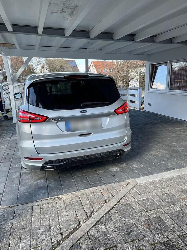 Gebraucht Ford S-MAX ST 190 PS (139 kW) 2019 Silber Van / Kleinbus