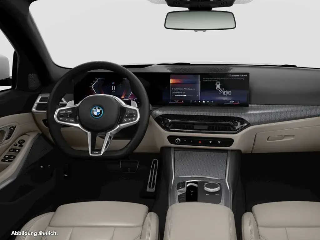 Gebraucht BMW 330e Comfort Edition 292 PS (214 kW) 2025 Kombi
