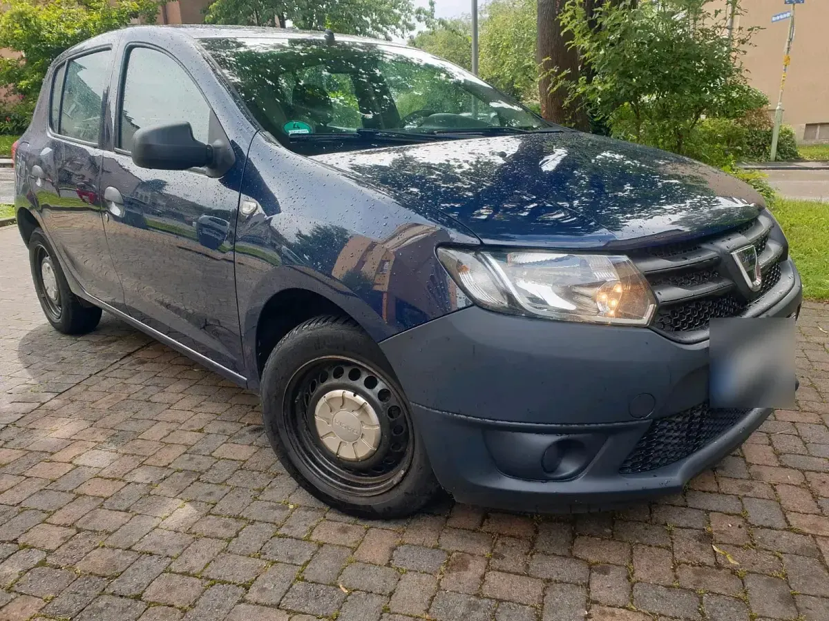 Gebraucht Dacia Sandero 74 PS (54 kW) 2015 Blau Limousine