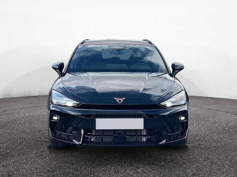 Gebraucht Cupra Leon 204 PS (150 kW) 2025 Mitternachtsschwarz Limousine