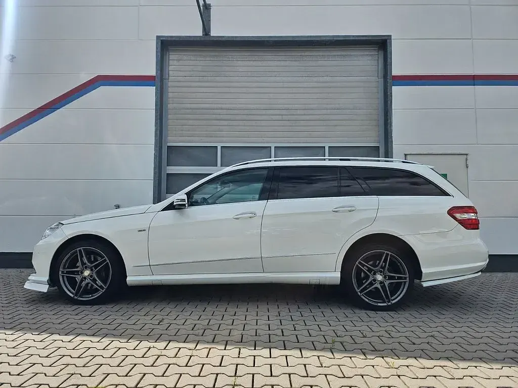 Gebraucht Mercedes E350 AMG 265 PS (194 kW) 2012 Weiß Kombi