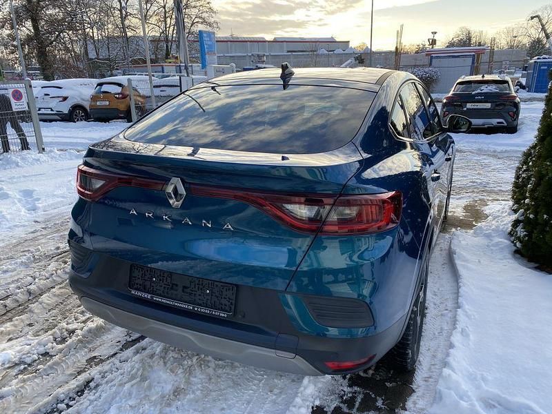 Gebraucht Renault Arkana Techno 140 PS (102 kW) 2023 Sansibarblau metallic (metallic) SUV
