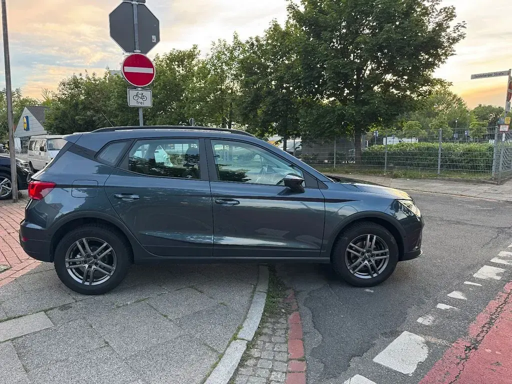 Gebraucht Seat Arona Style 110 PS (80 kW) 2022 Grau SUV