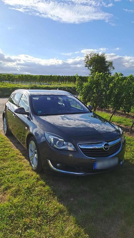 Gebraucht Opel Insignia 196 PS (144 kW) 2015 Grau Kombi