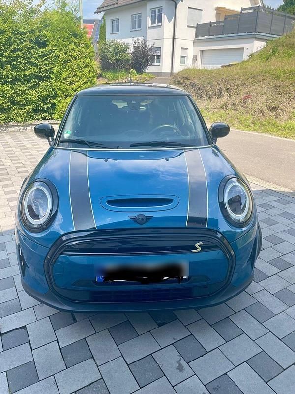 Blau Gebraucht 2022 Mini Cooper SE Classic Kleinwagen | 17.999 € (Fairer Preis) - Bild 1/4