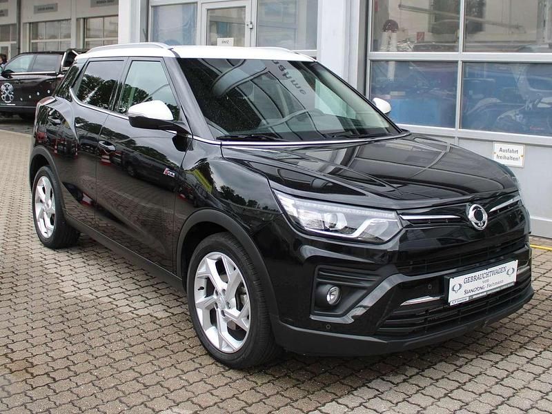 Space black Gebraucht 2022 Ssangyong Tivoli SUV | 18.700 € (Fairer Preis) - Bild 1/4