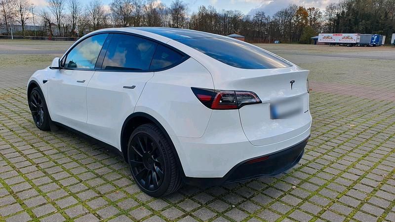 Gebraucht Tesla Model Y 378 kW (514 PS) 2022 Weiß SUV
