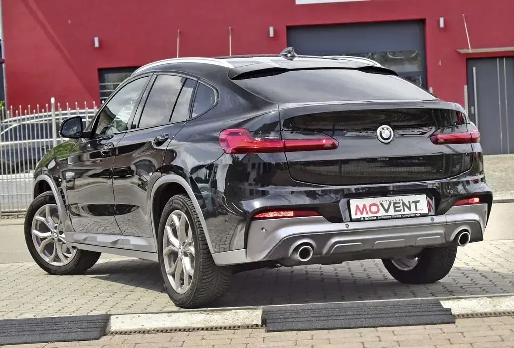 Gebraucht BMW X4 M Sport 252 PS (185 kW) 2021 Schwarz SUV