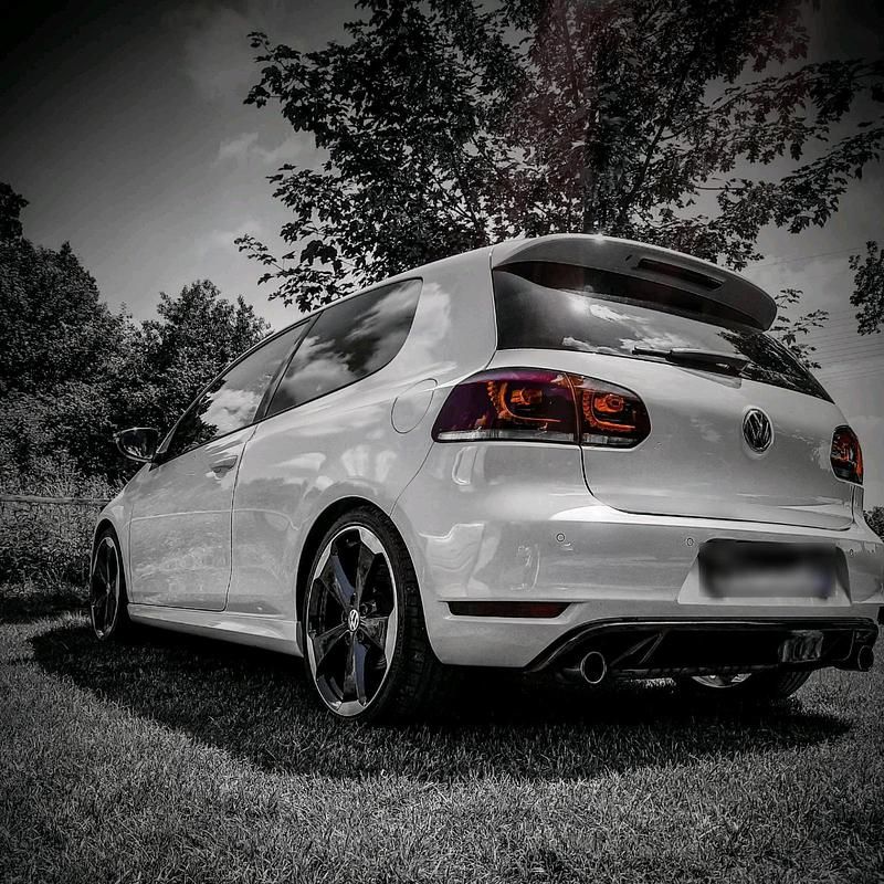 Gebraucht VW Golf VI Edition 300 PS (220 kW) 2011 Weiß Kleinwagen