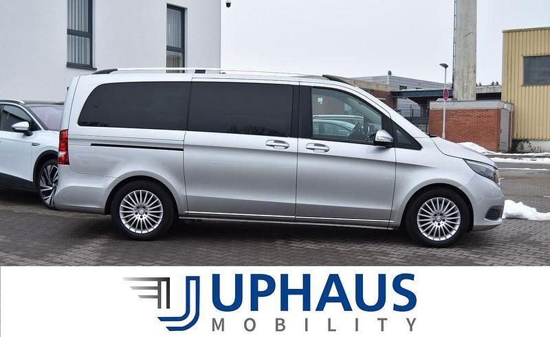 Gebraucht Mercedes V220 163 PS (119 kW) 2015 Silber (brillantsilber) Van / Kleinbus
