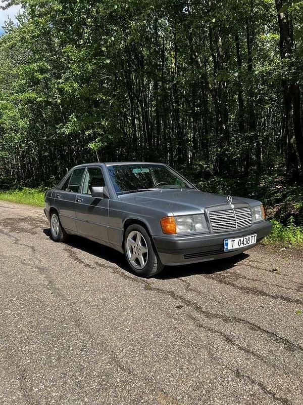 Gebraucht Mercedes 190 72 PS (52 kW) 1990 Limousine