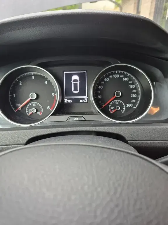 Gebraucht VW Golf VII Trendline 116 PS (85 kW) 2019 Schwarz Kombi