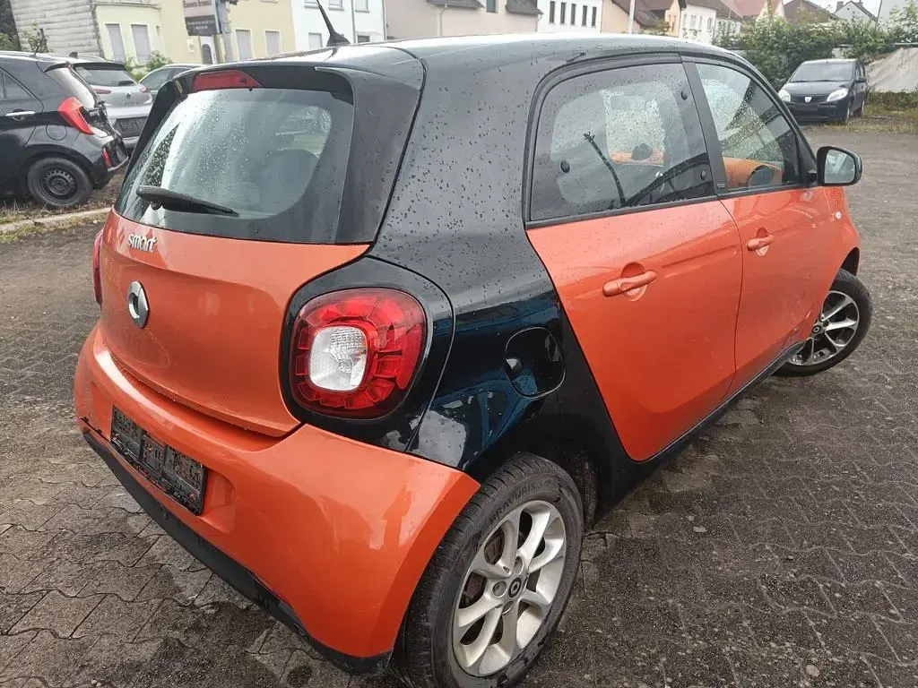 Gebraucht Smart ForFour Basis 71 PS (52 kW) 2015 Orange Kleinwagen