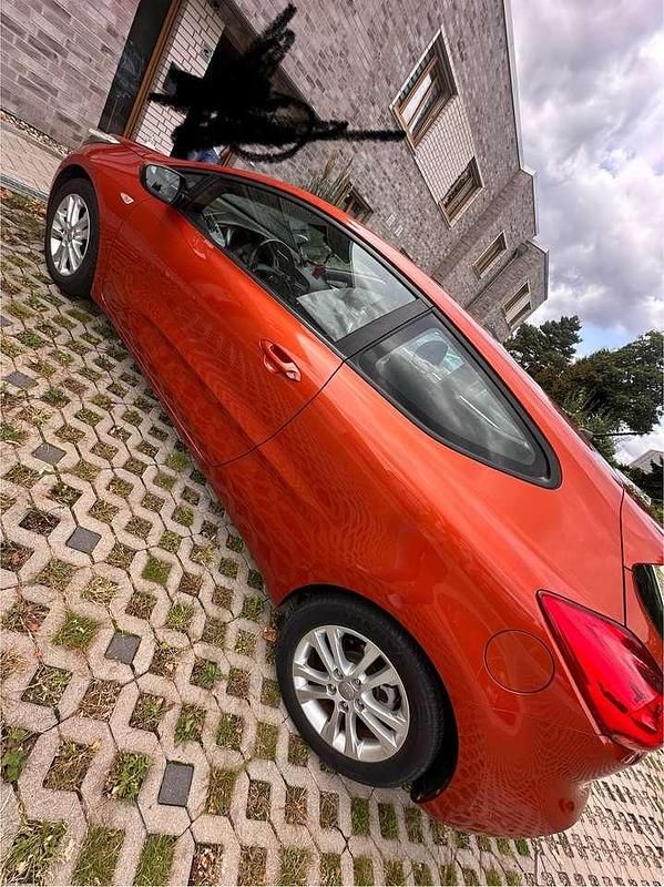 Orange Gebraucht 2013 Kia Ceed Limousine | 9.000 € (Fairer Preis) - Bild 1/4