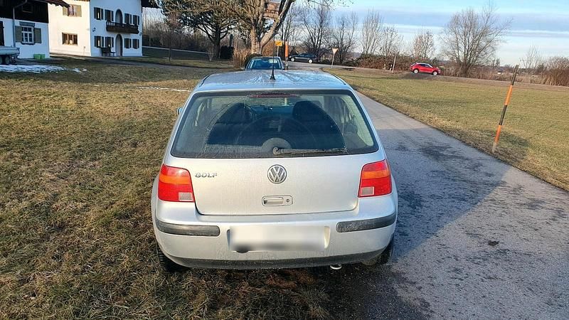 Gebraucht VW Golf IV 75 PS (55 kW) 2001 Silber Limousine