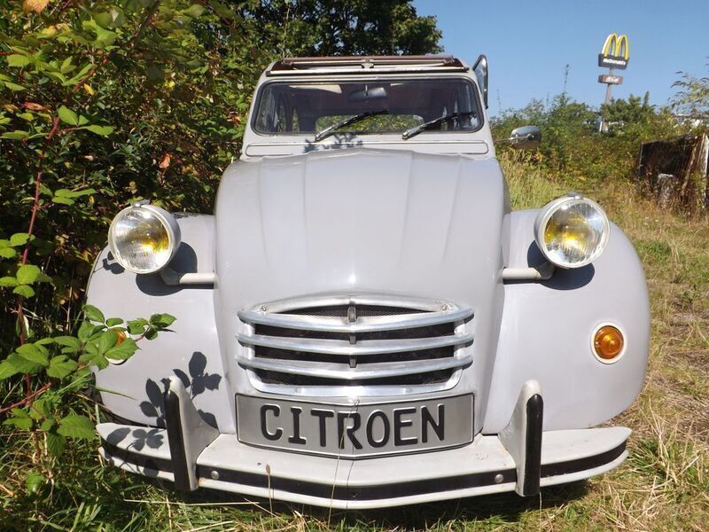 Grau Gebraucht 1983 Citroën 2CV Cabrio | 13.990 € - Bild 1/4