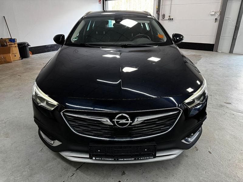Gebraucht Opel Insignia Country Tourer 170 PS (125 kW) 2018 Blau Limousine