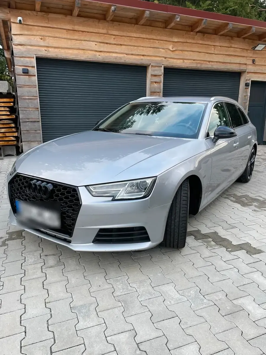 Gebraucht Audi A4 150 PS (110 kW) 2016 Silber Kombi